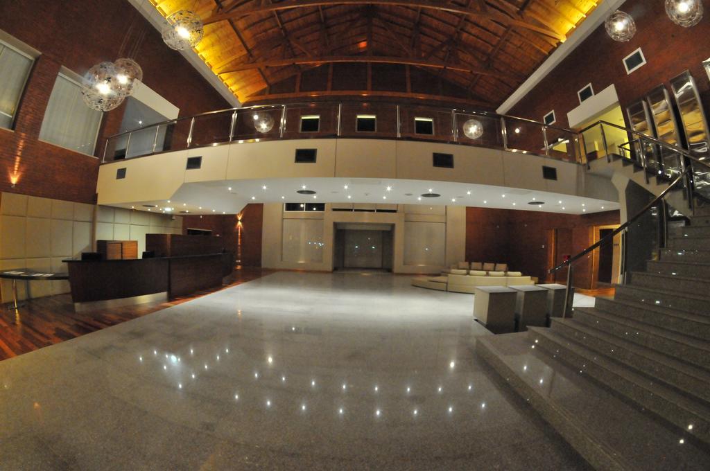 Antu Malal Hotel Plaza Huincul Exterior foto